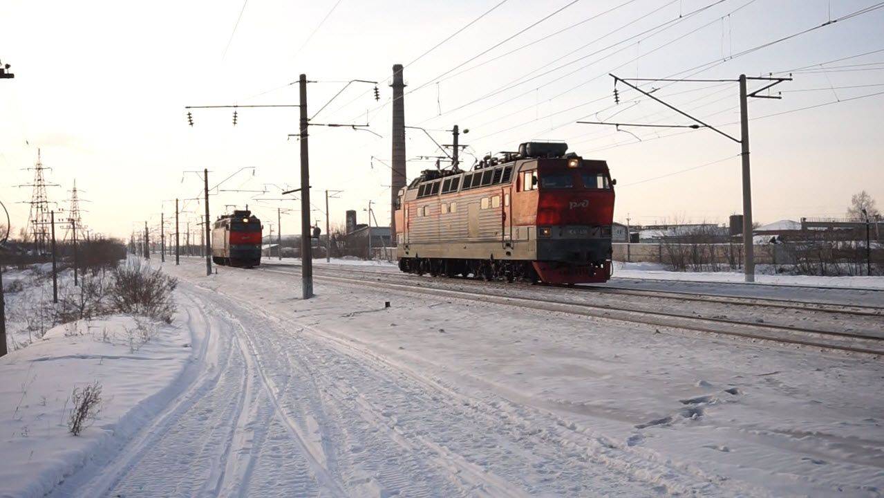 Электровозы ЧС4Т-418 и ЧС4Т-372. Догоняшки чехов.