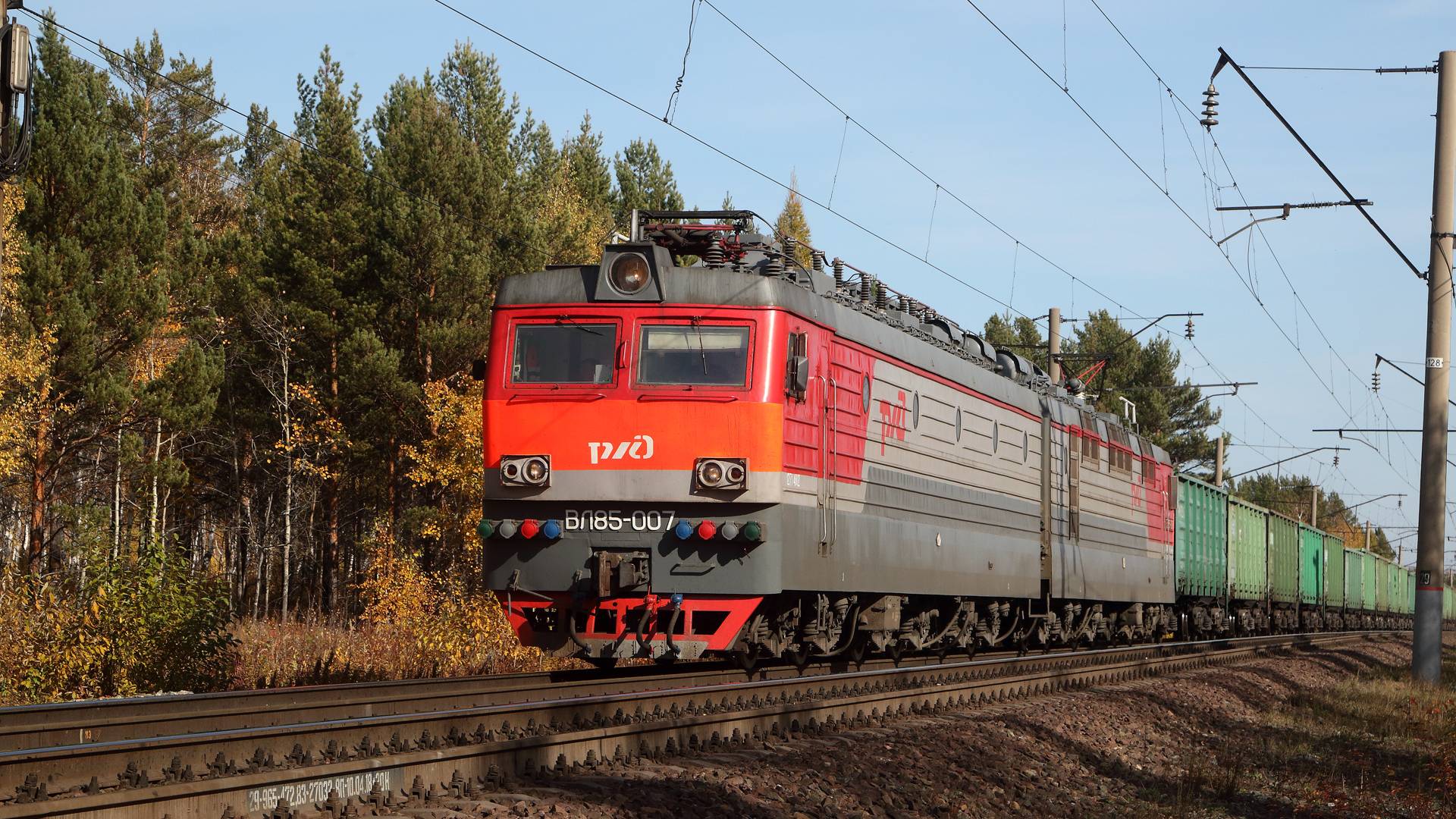 ВЛ80ТК, ДГКу, ЭР9Т и другой подвижной состав. Старая и новая техника на перегоне Вихоревка-Моргудон