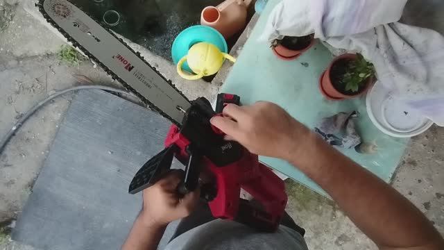 Аккумуляторная цепная пила(12 дюйм)