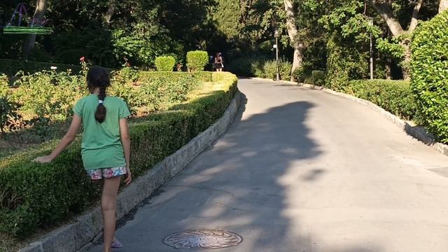 Гуляем в Харакском парке.  07.07.25.  #АндрейЛиля #andreililiya #гаспра #андрейкрымский #развлечения