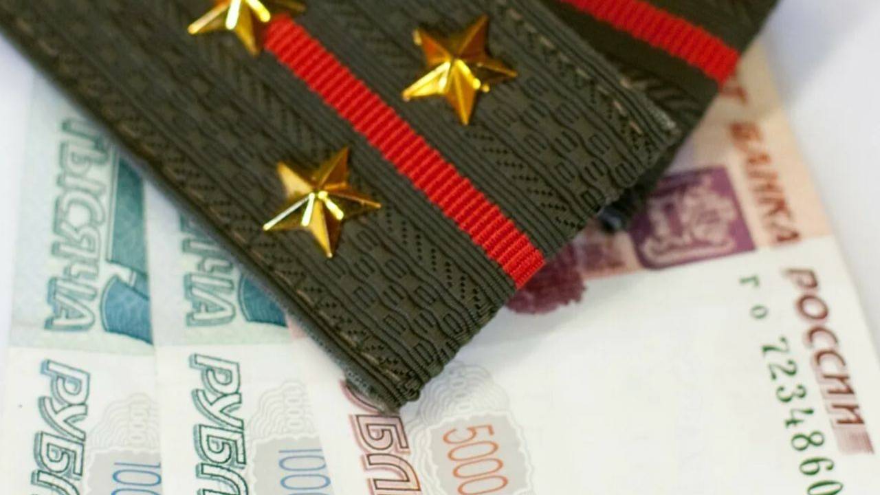 Повышение пенсий военным с 1 октября 2025 года на 7,6% вместо 4,5%: новый закон