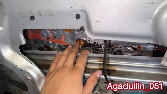 Отдираем шумоизоляцию с двери Франкенштейна. Сколько там слоев? Сколько кг? Какие инструменты. Сколь