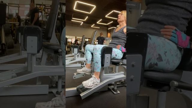 62 года. Женская тренировка в клубе