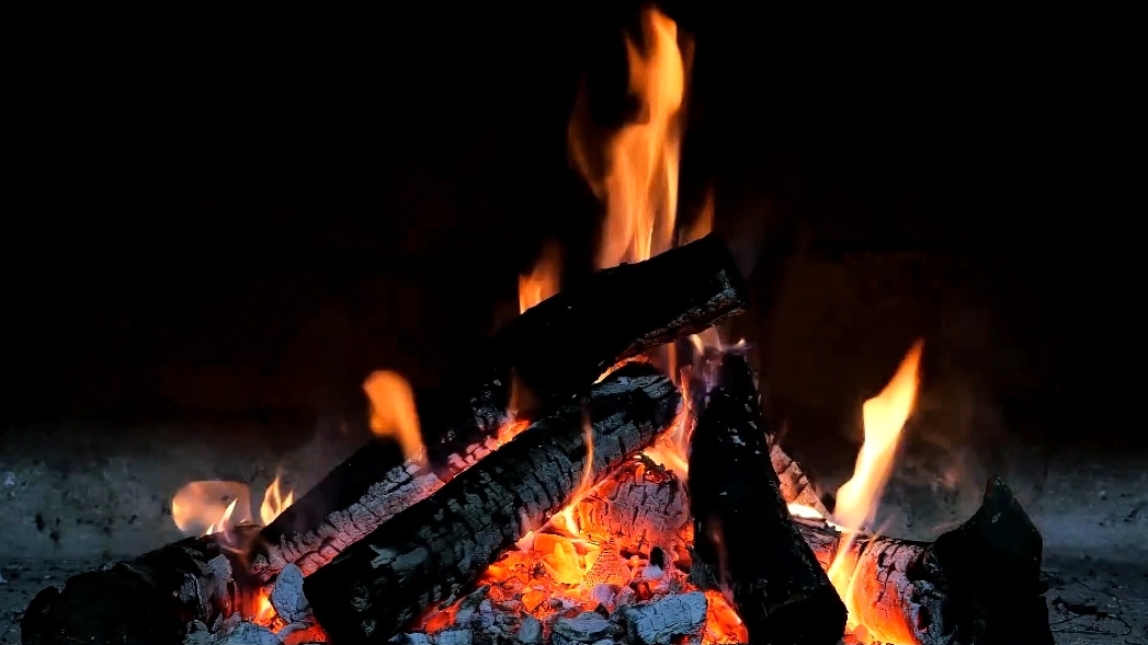 Успокаивающие звуки костра, медитация.