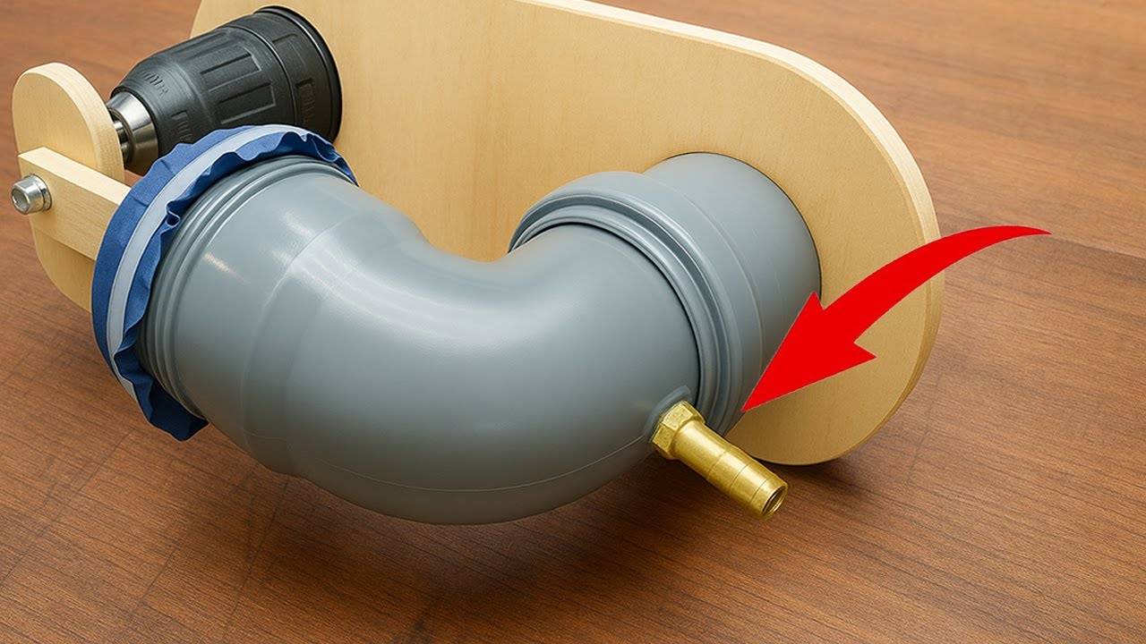 Шокирующее изобретение 60-летнего сантехника! БЕСПЛАТНЫЕ идеи переработки ПВХ-труб и старых автомоби