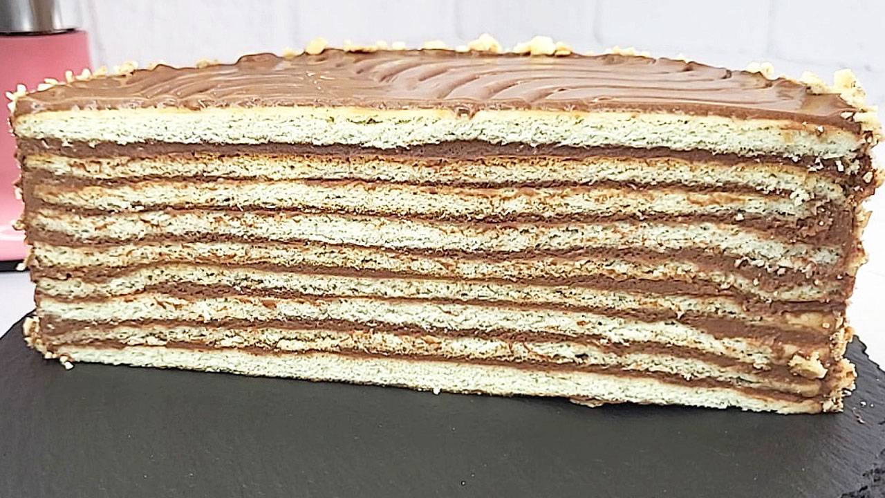 🌟 Шоколадный сметанный крем БЕЗ сливок и миксера — тает во рту и делается за 10 минут! 🍫