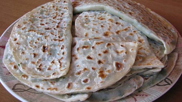 Кутабы с зеленью