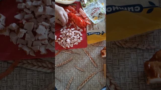 Рулеты из лаваша с карбонадом и сыром