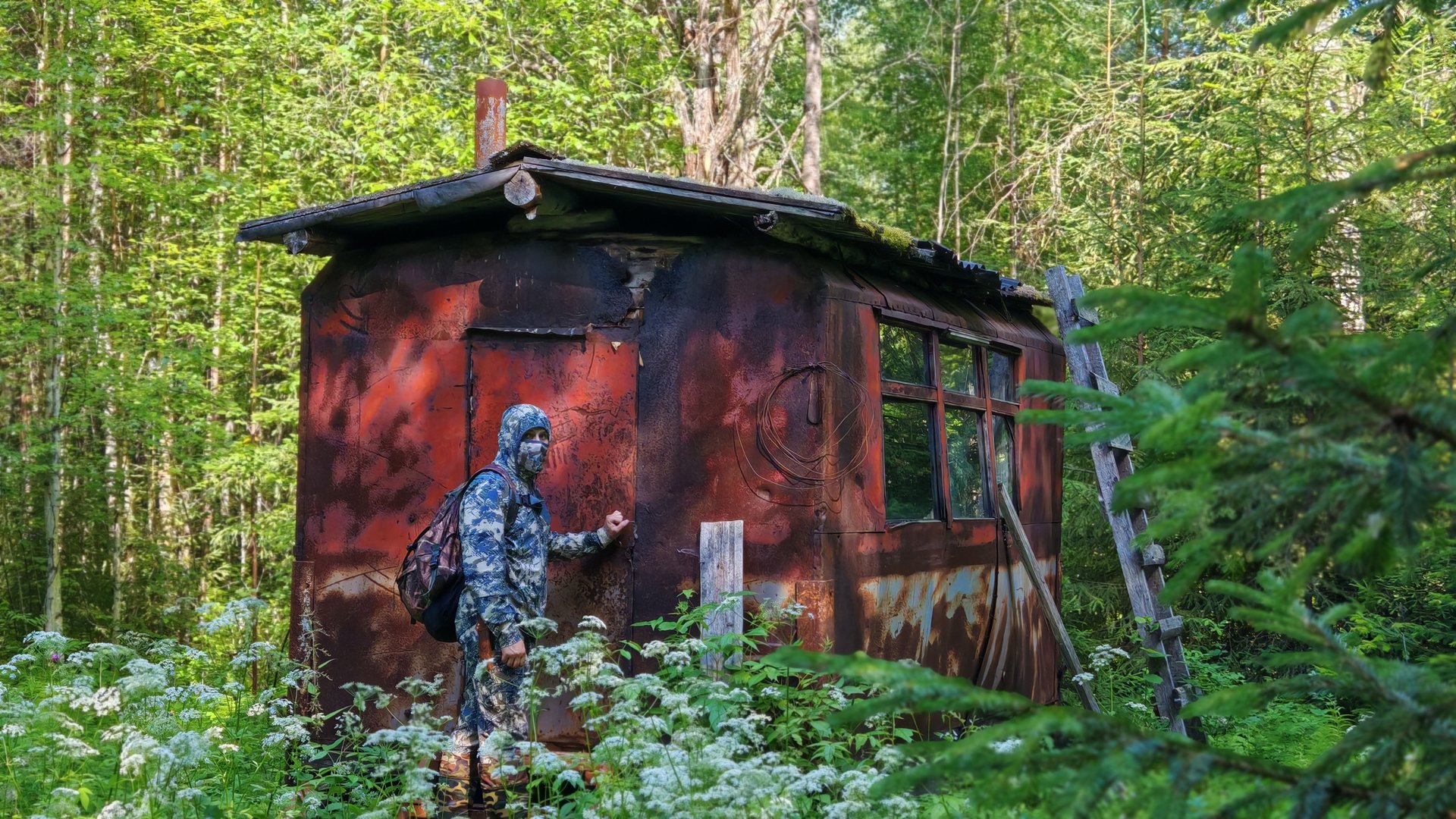 РЫБАЛКА В ГЛУХОЙ ТАЙГЕ. ЖЕЛЕЗНАЯ ИЗБА ПРИЮТИЛА НА НОЧЬ. УХА ИЗ ТОПОРА.