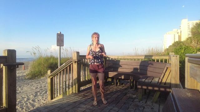 расскажу о себе и своём канале.