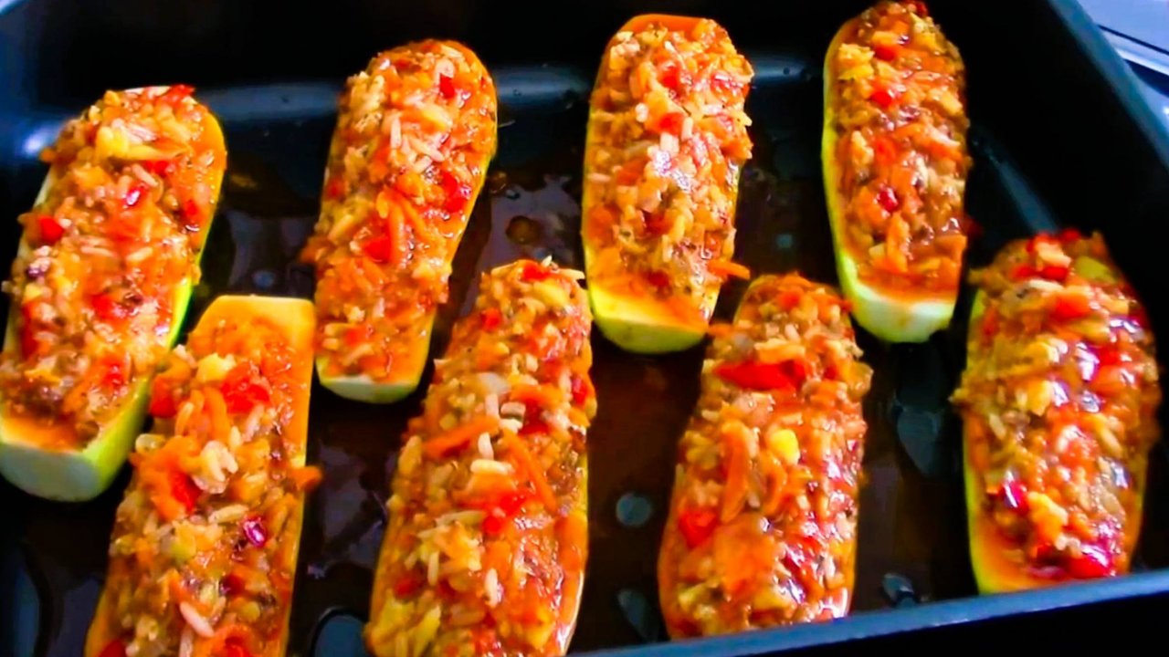 Лодочки из кабачков.