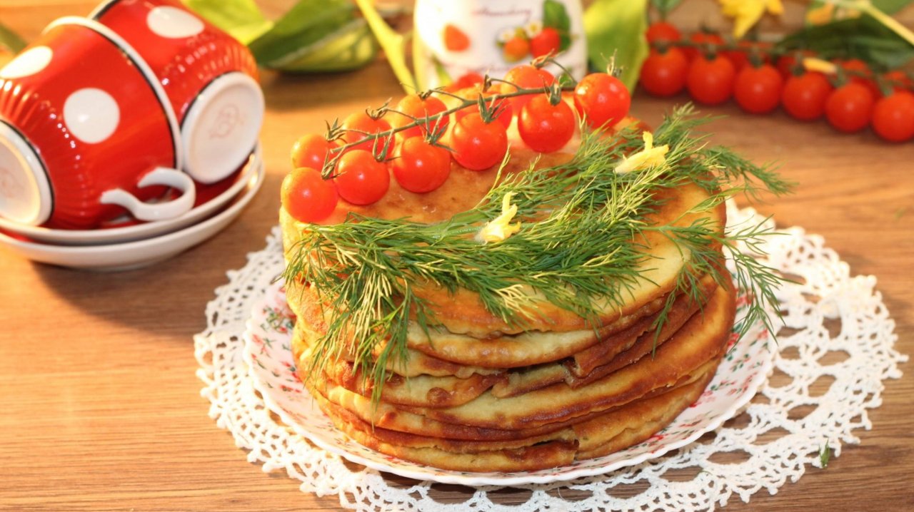 Пузырчатые лепешки с мясной начинкой