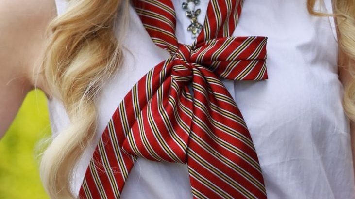 ЖЕНСКИЕ ГАЛСТУКИ