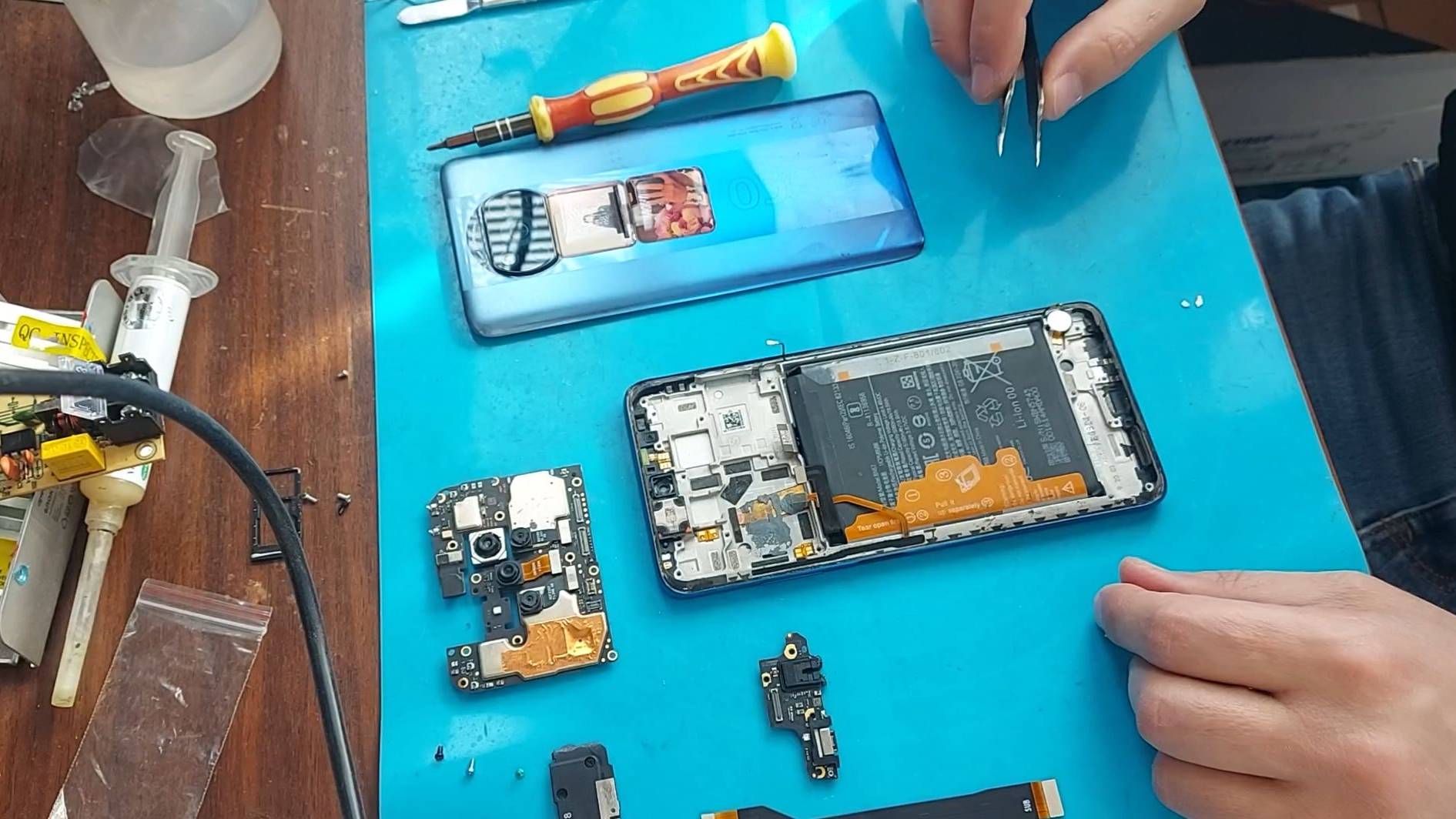 Как разобрать Xiaomi Poco X3 Pro M2102J20SG