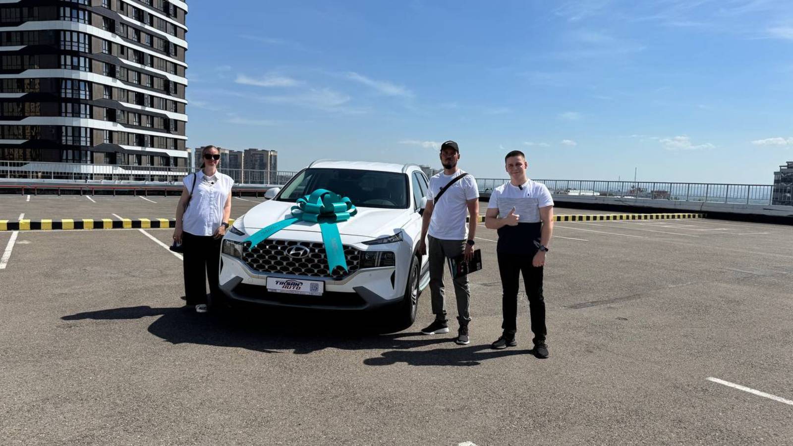 «Круто! Да, здорово!» — именно с этих слов началась выдача Hyundai Santa Fe