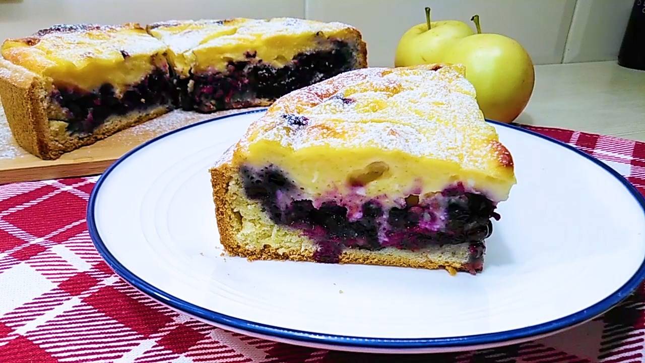 ПОТРЯСАЮЩИЙ ПИРОГ с Творогом, Яблоками и Черникой | Вкусные рецепты