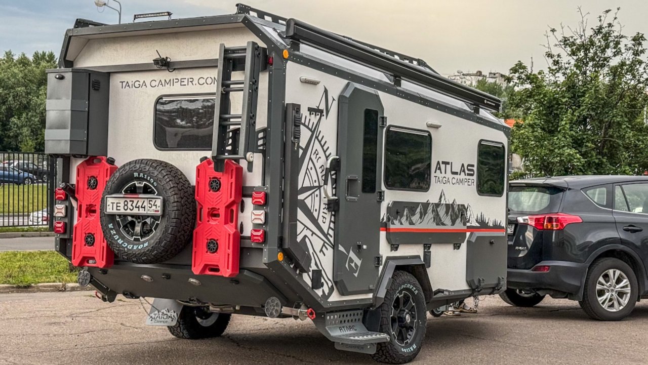 Внедорожный дом на колесах из Сибири Taiga Camper Atlas 2025