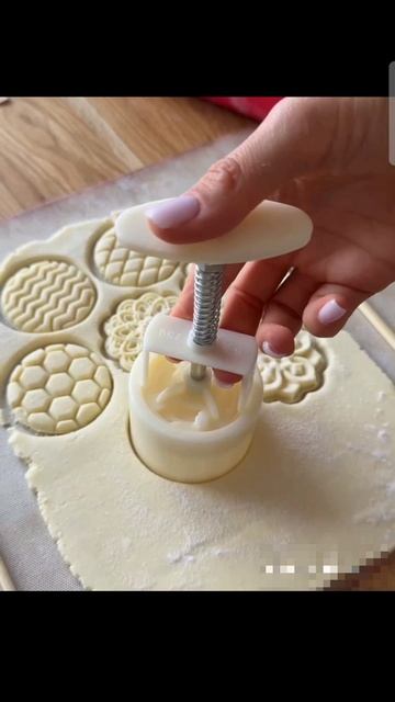 Две Интересные Находки с wildberries🤗💥 арт прес форма 403059340
арт молочник 208744060