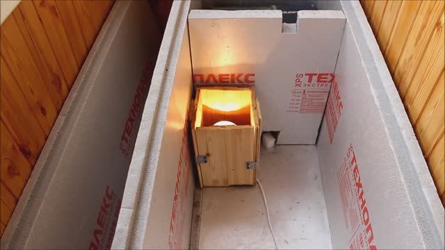 Хранение картофеля в зимнее время на балконе в специальном контейнере