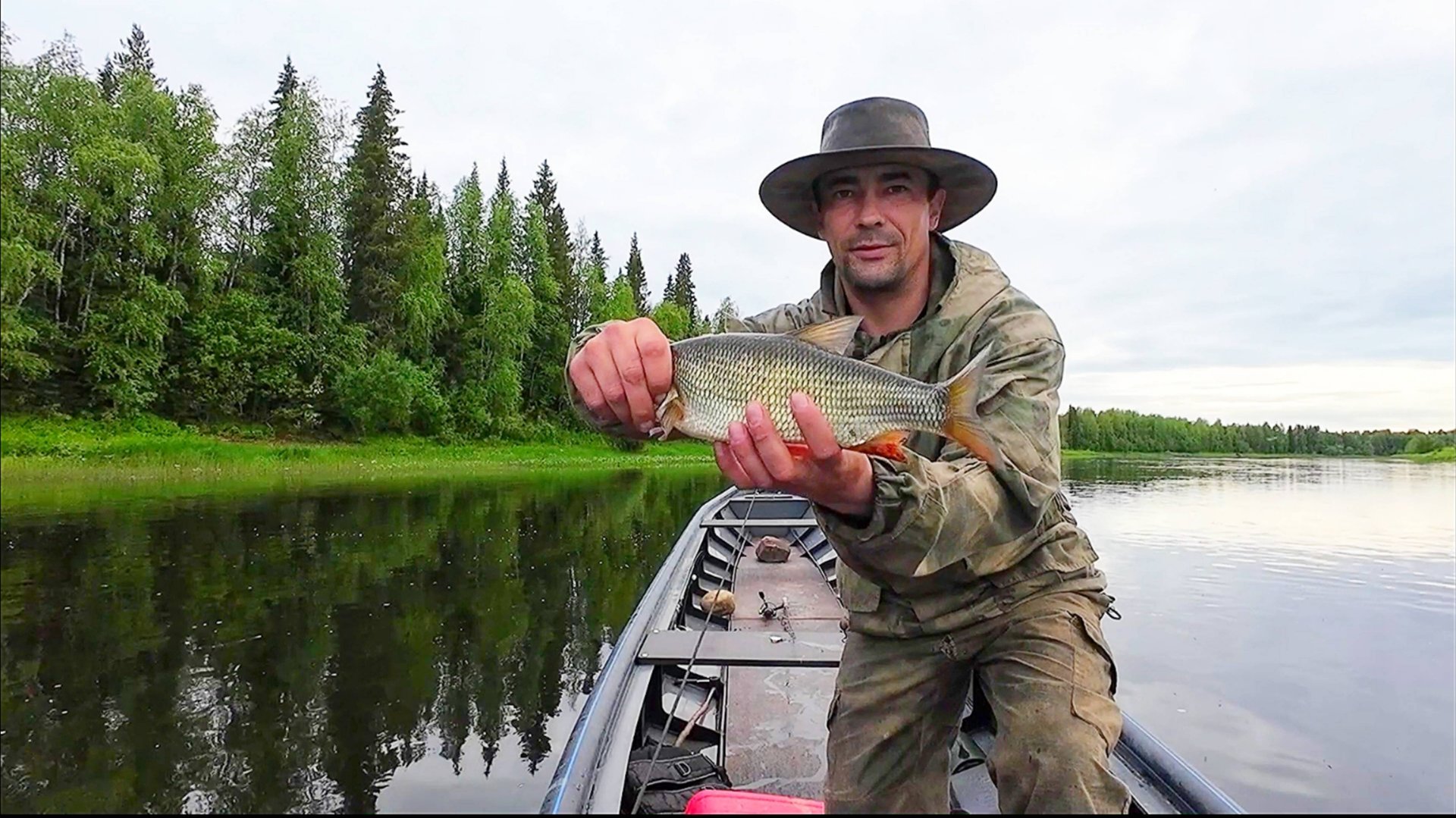 ВСТРЕТИЛИСЬ С ДРУЗЬЯМИ НА РЫБАЛКЕ / ОТМЕТИЛИ ПРОШЛЫЙ ДЕНЬ МОЛОДЁЖИ / РЫБА КЛЮЁТ ДО СИХ ПОР СЛАБО.