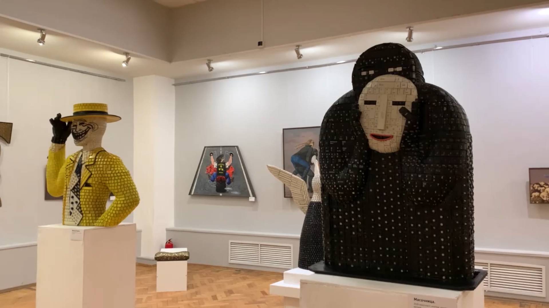 Ретроспективная выставка Закарьи Закарьяева «Суета»