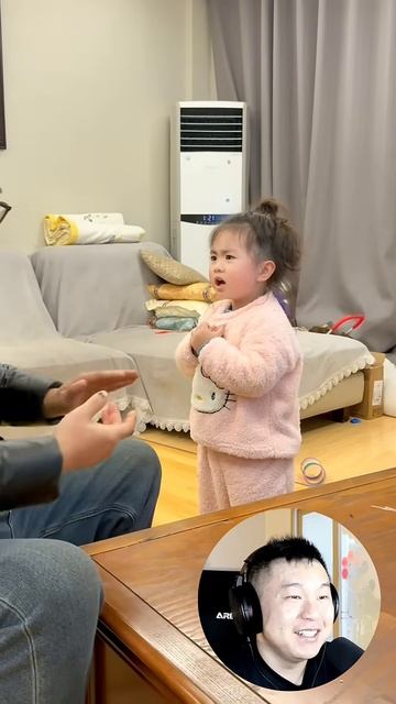 Маленькая Жасмин и её кулаки