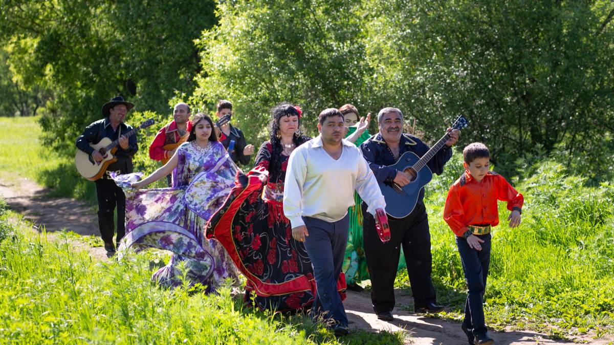 КЛИП НА ПЕСНЮ " МАР ДЖАНДЗЯ " 2019 г КЛИП БЫЛ СНЯТ В   ПАРКЕ СЕВЕРНЫЙ  И ТРАКТИР
 " БАБА ЯГА "