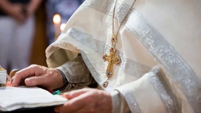 Люди покайтесь. автор, исполнитель Артём Илюхин.