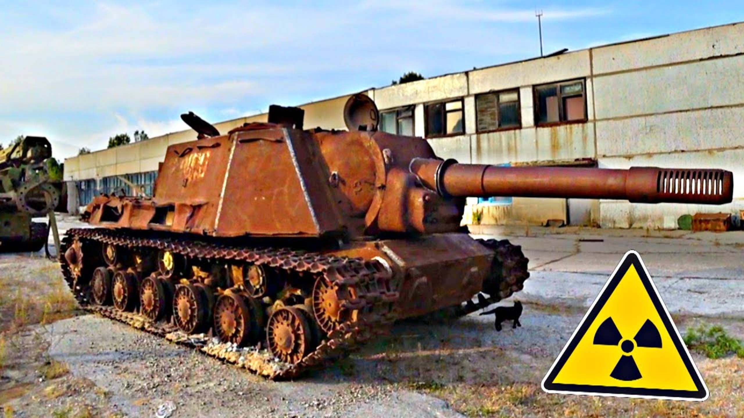 ✅Идём в Припять восстанавливать Авто Технику ☢️ Укатили трактор в Чернобыльском лесу у марадёров 😱