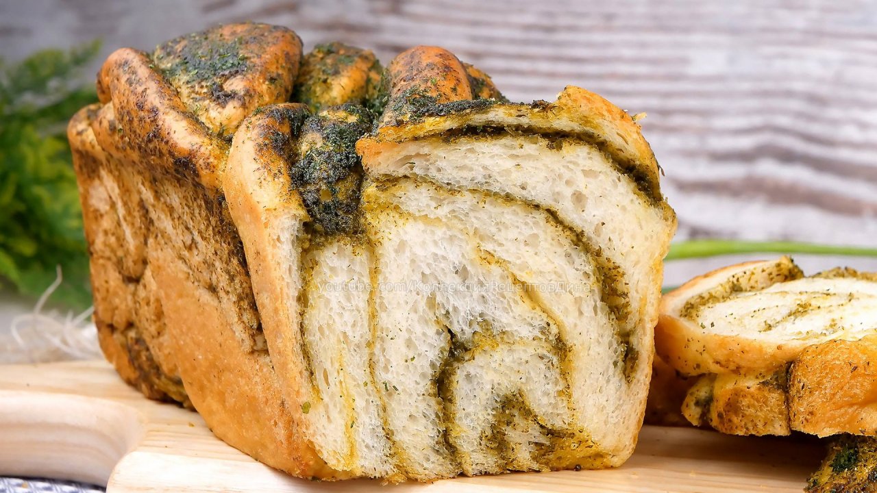Хлеб с Чесноком и Зеленью - Очень Вкусный и Ароматный! 🍞🧄🥬