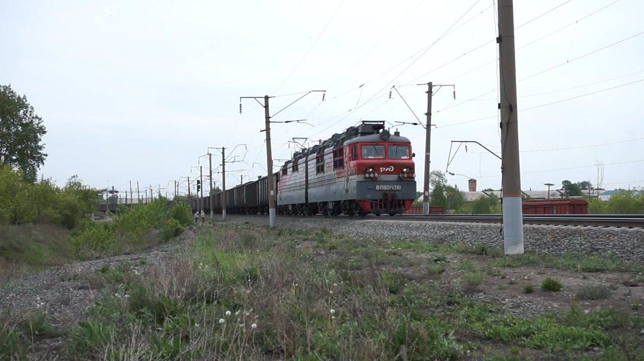Электровоз ВЛ80С-1381 и толкач ВЛ80С-080.