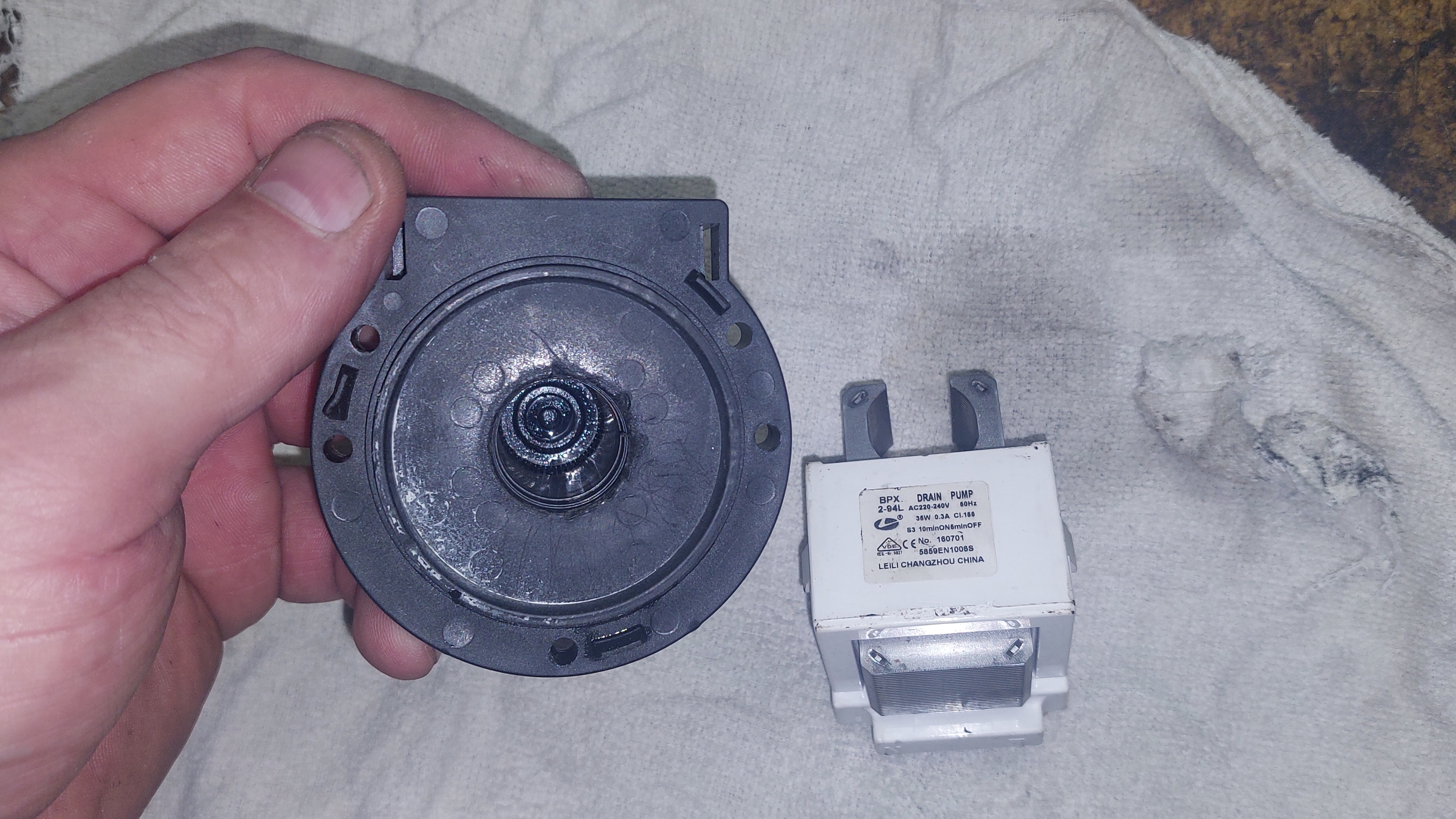 Как разобрать и отремонтировать помпу от сливного насоса стиральной машины LG