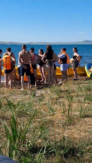 Подготовка к заплыву на банане