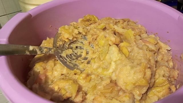 Делаю из яблок 🍏🍏🍏 сок и повидло.