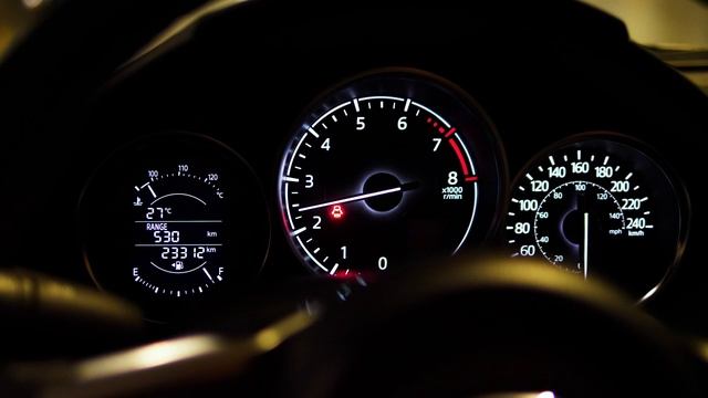 Приборная панель автомобиля