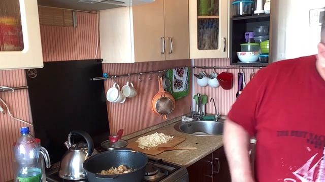 Щи из свежей капусты и с куриным мясом