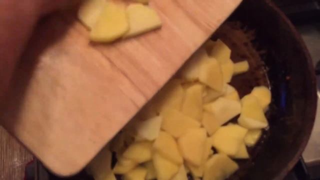 Как пожарить картошку с грибами