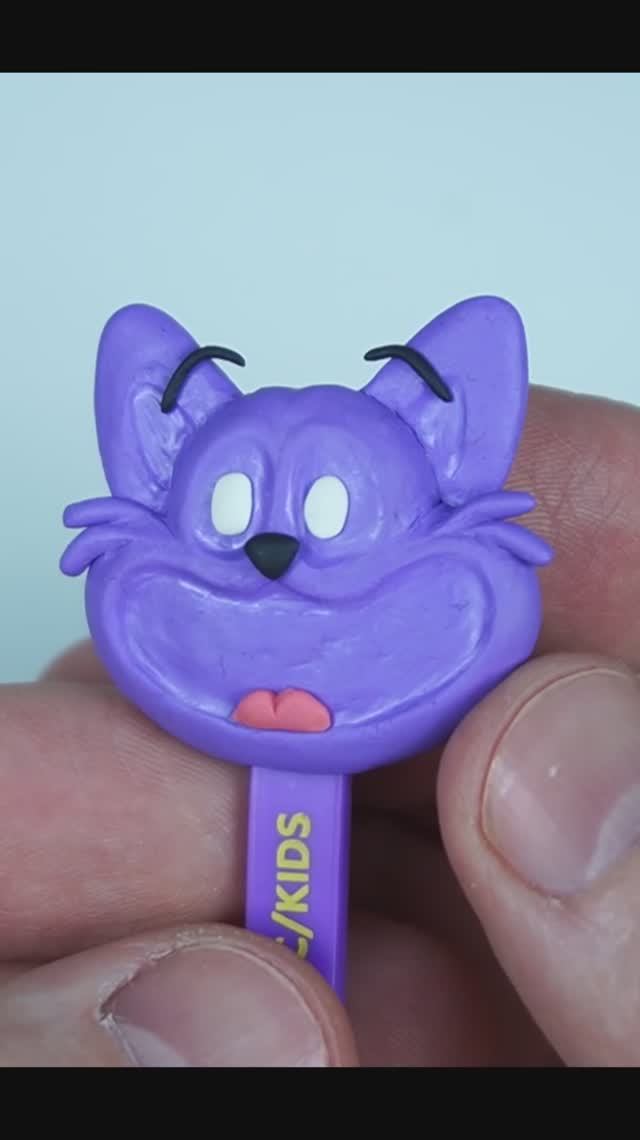 Скрепыш Дремотыш. Кот Дремот из пластилина на основе скрепыша из Магнита.