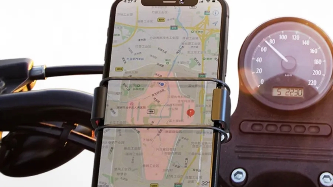 Установка универсального держателя телефона