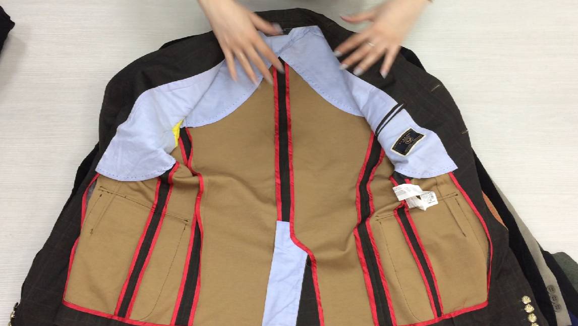 м235. Пиджаки мужские