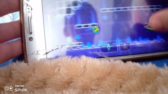 Играем в геометрий деш