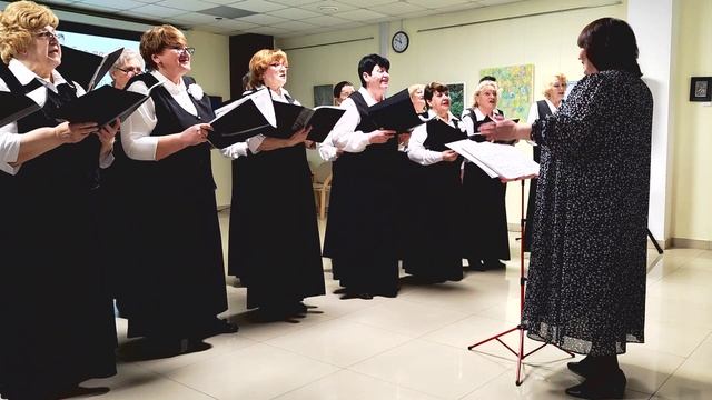 16) "Песенка о хорошем настроении" (концерт "Человеку холодно без песни").