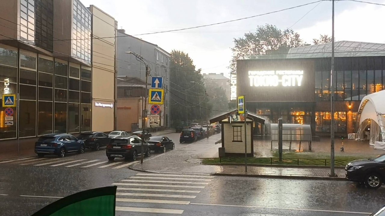 ВЫБОРГ - Дождь в августе...