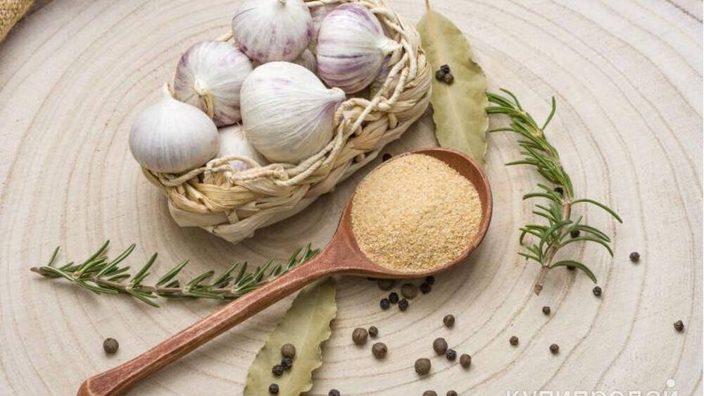 Чеснок сушеный, отличная приправа.Заготовка сушеного чеснока.