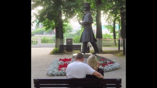 "МЕЖДУ ТЕМ,  ВО ВЛАДИМИРЕ"... (Фото Юрия СИЗОВА (Владимир), муз. - DJ LAVA) (Вяч. СЫРЦОВА)