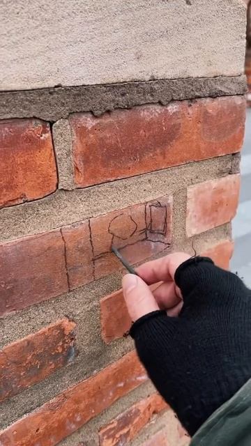 Дорисовки на асфальте - Люк