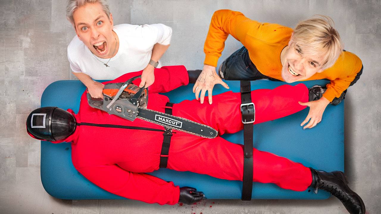 ЧТО ВНУТРИ? РАСКРЫВАЕМ SQUID GAME 2 GUARD в 3 ЧАСА НОЧИ!