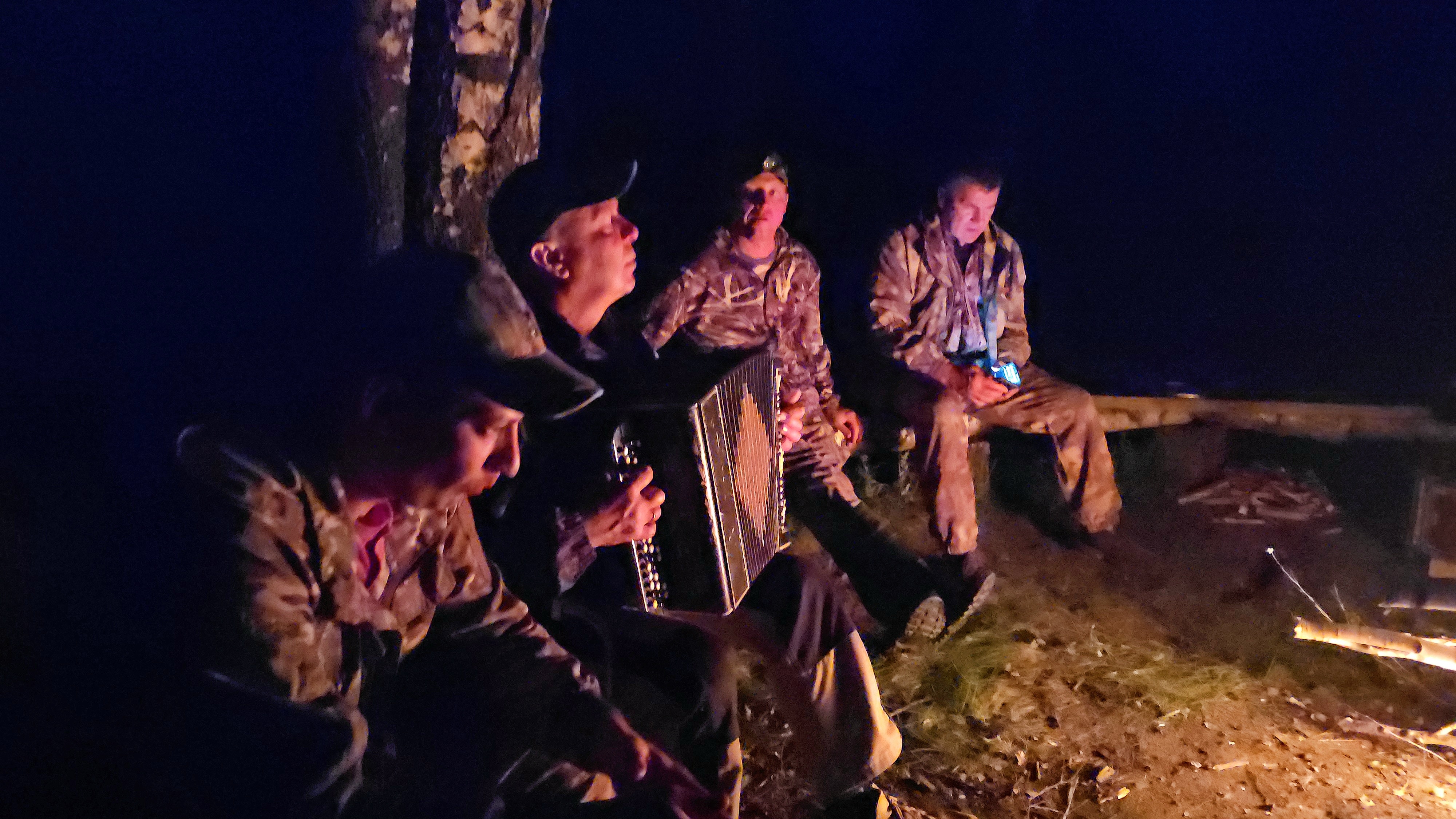 Возле костра