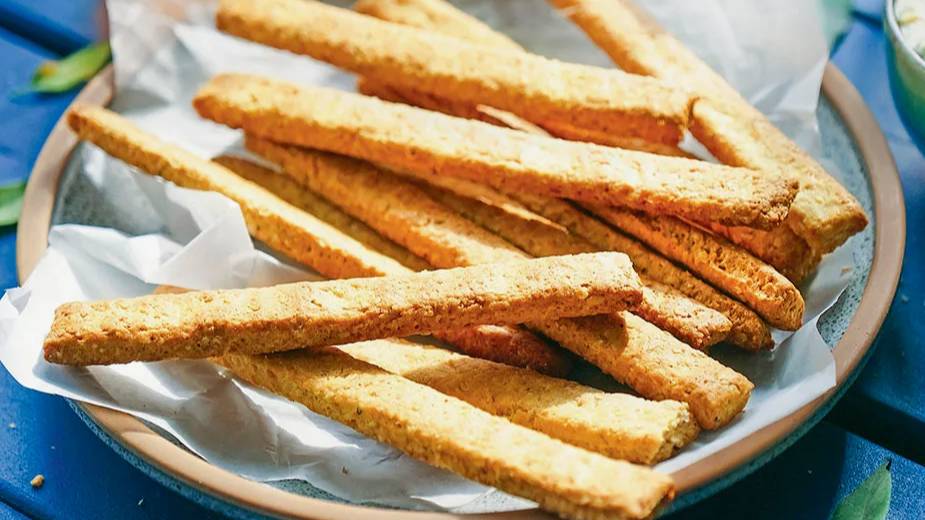 Овсяно сырные полоски.