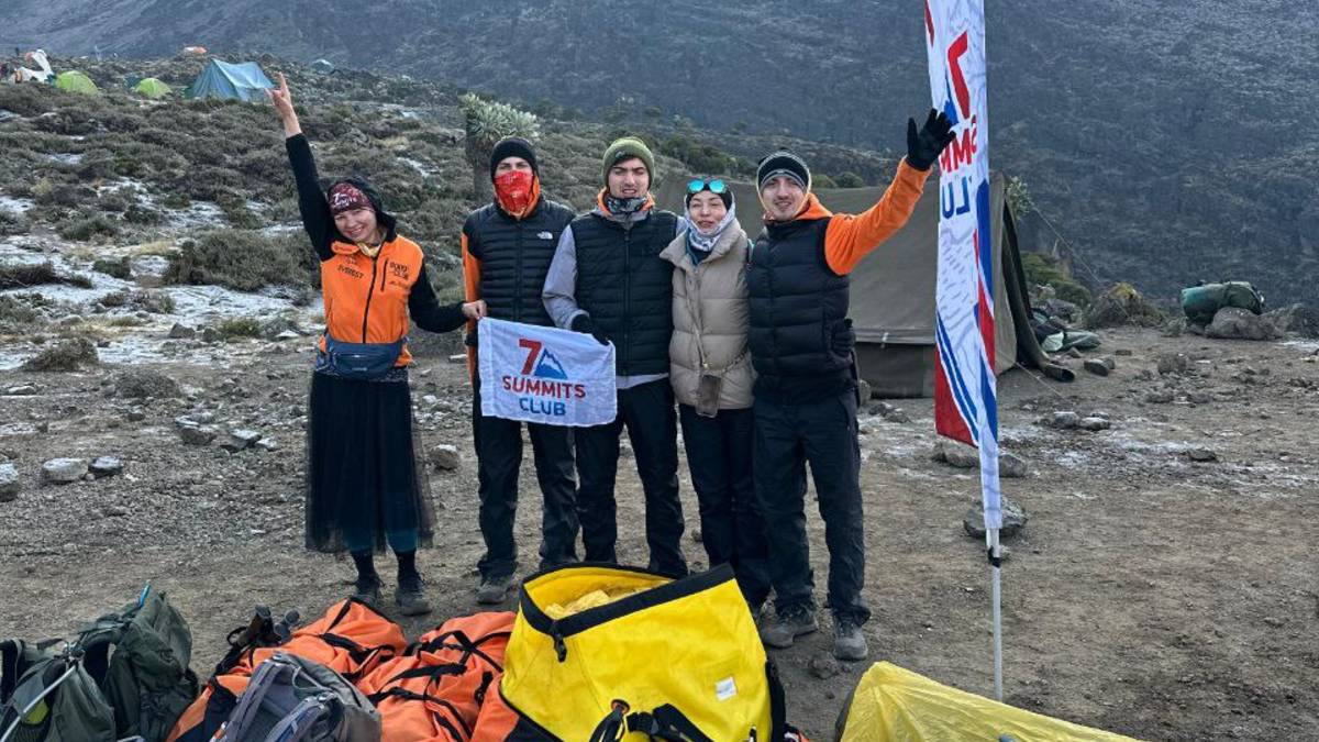 Группа Клуба 7 Вершин «Akuna Matata»  поднялась до лагеря Каранга маршрута Мачаме на Килиманджаро